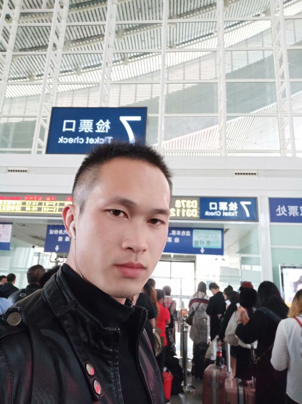 一叶知秋的第一张照片--台州中老年相亲网